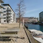 Scandi-hygge 2 Bedroom In Charming Christianshavn
