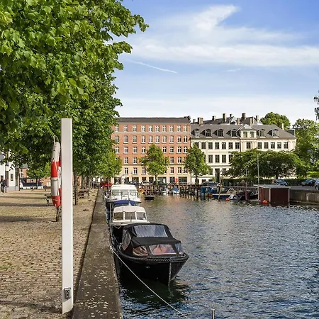 Scandi-hygge 2 Bedroom In Charming Christianshavn *