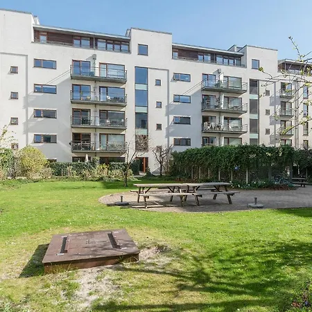 Scandi-hygge 2 Bedroom In Charming Christianshavn *