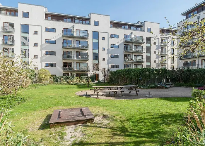 Scandi-hygge 2 Bedroom In Charming Christianshavn *